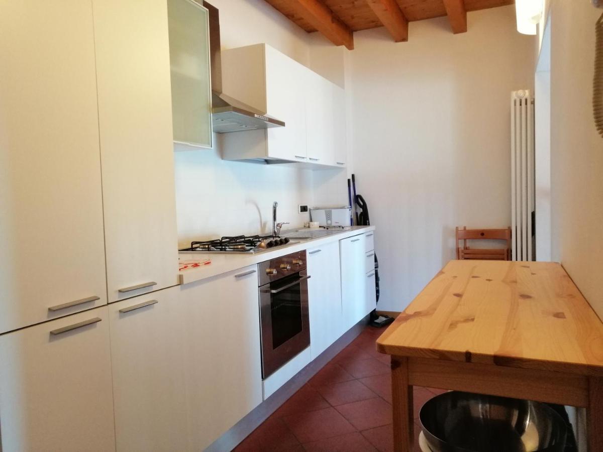 Iseolakerental - Casa Del Pescatore Riva di Solto Exteriör bild